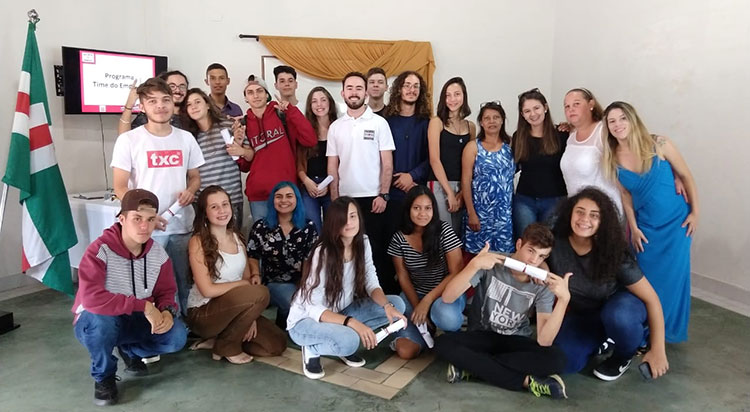 Formatura de nova turma do Time do Emprego